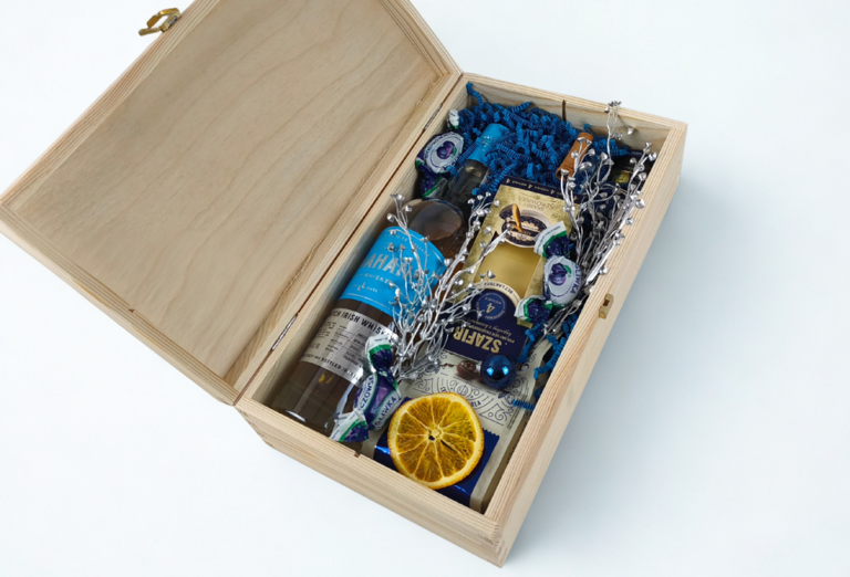 Zestaw SW405 – zestaw prezentowy z whisky w eleganckim drewnianym pudełku