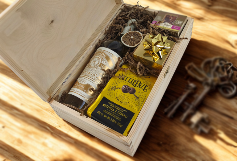 Eleganckie zestawy prezentowe dla firm – Zestaw SW414 z winem Gran Sasso Pecorino, pralinami Ferrero Rocher, Lindt, Feletti i herbatą Sir Williams